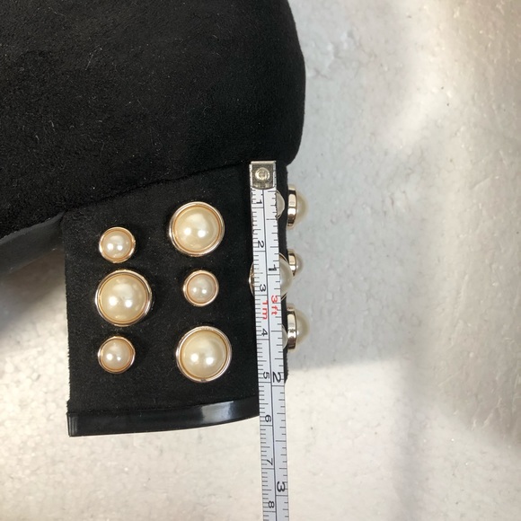 🛑SOLD🛑DbDk Fashion Suede Ankle Booties pearl - Picture 8 of 8